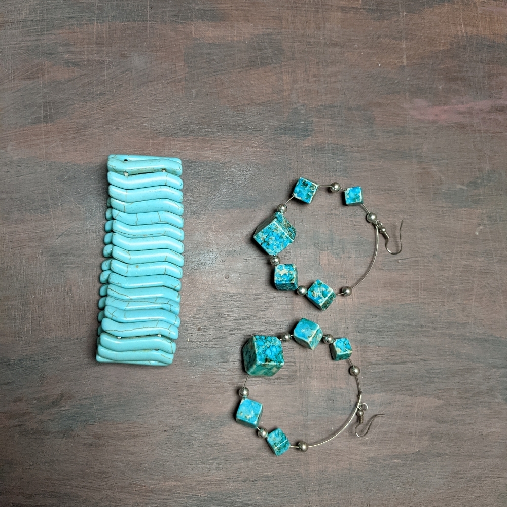 Turquoise bracelet and matching earrings